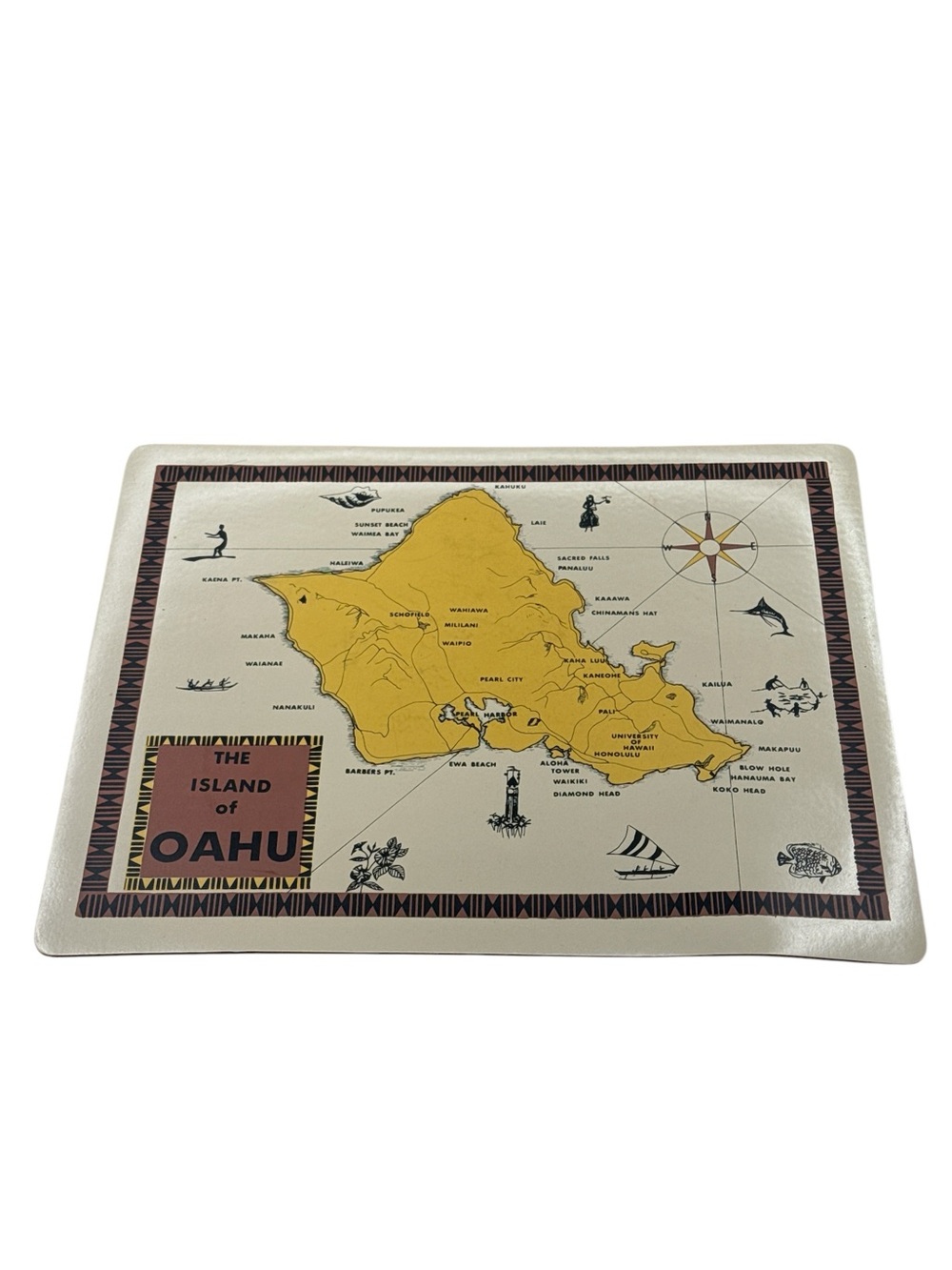 Vintage Hawaiian Mid Century 1960s Island of Oahu Decorative Kitchen Placemat